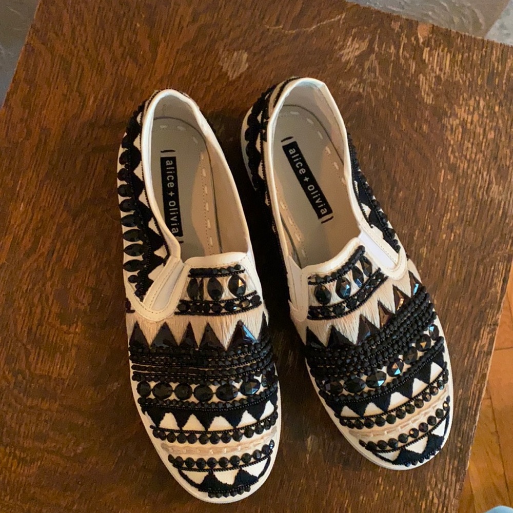 Brand new Alice + Olivia sneakers